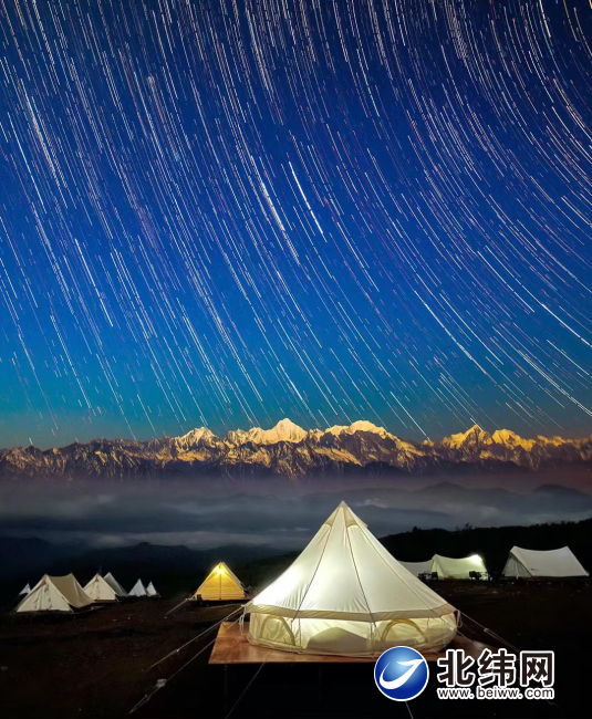 端午奔赴王崗坪露營雪山星空下